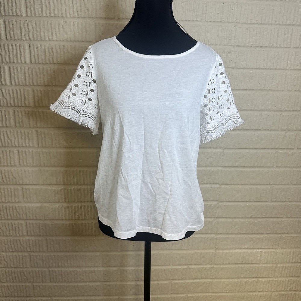Lilly Pulitzer White Embroidered Sleeve T-Shirt Size S Pima Cotton Coastal Beach